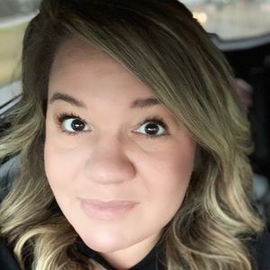 Meet your Posher, Mandy